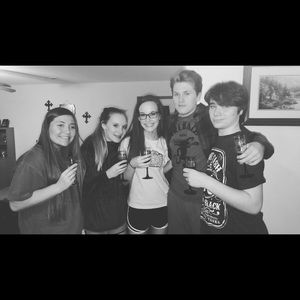 Meet your Posher, Malia